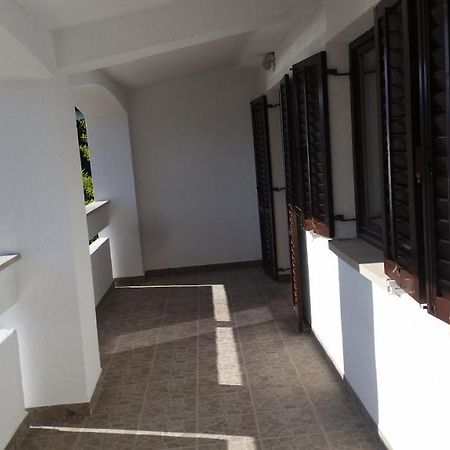 Apartmani Lisac Baška Buitenkant foto