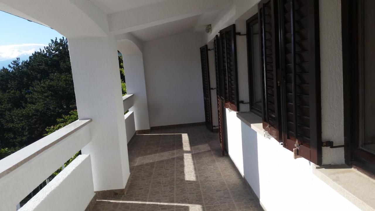 Apartmani Lisac Baška Buitenkant foto