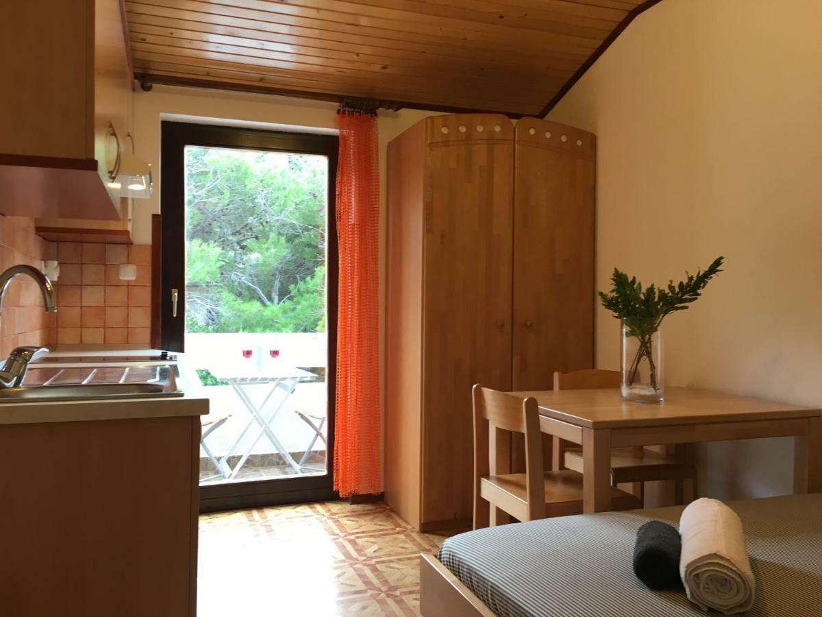 Apartmani Lisac Baška Buitenkant foto