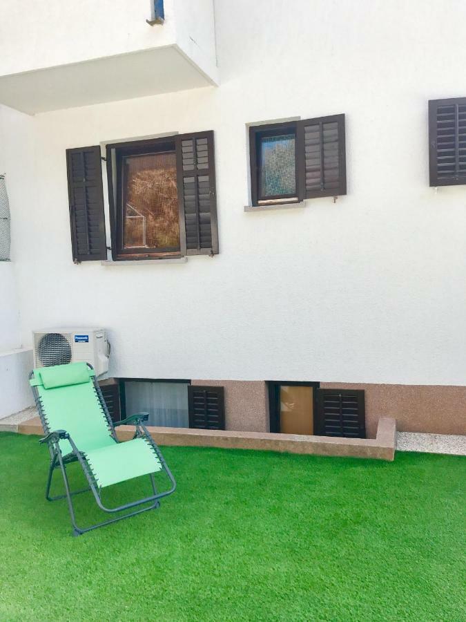 Apartmani Lisac Baška Buitenkant foto