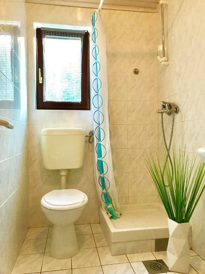 Apartmani Lisac Baška Buitenkant foto