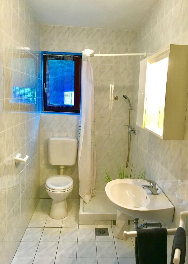 Apartmani Lisac Baška Buitenkant foto