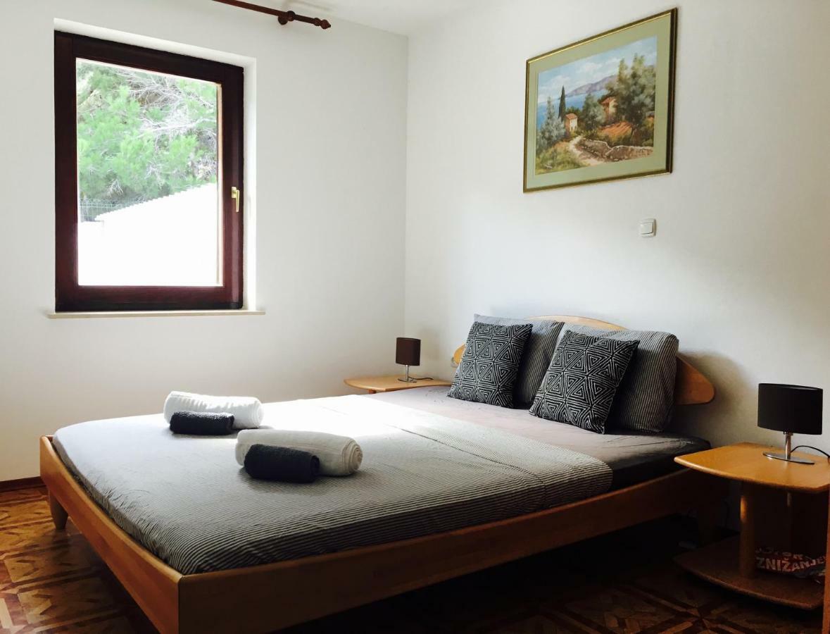 Apartmani Lisac Baška Buitenkant foto